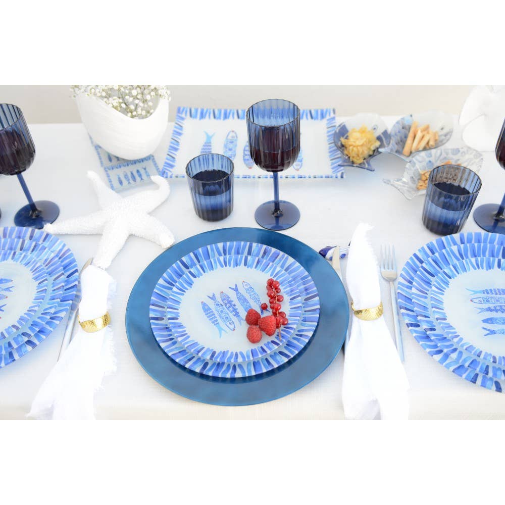 Bajo plato azul