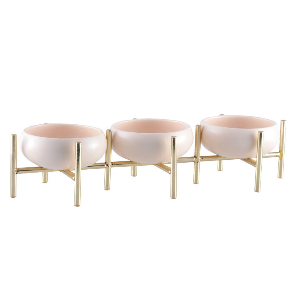 Plato para aperitivos beige y dorado con 3 compartimentos