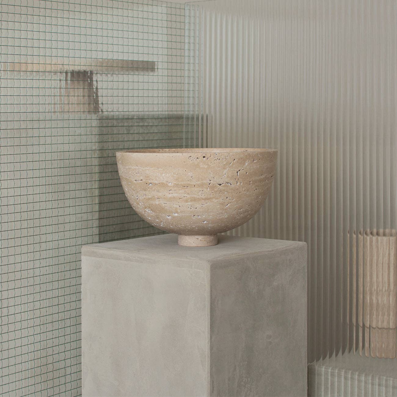 Centro de mesa con cuenco para frutas de travertino