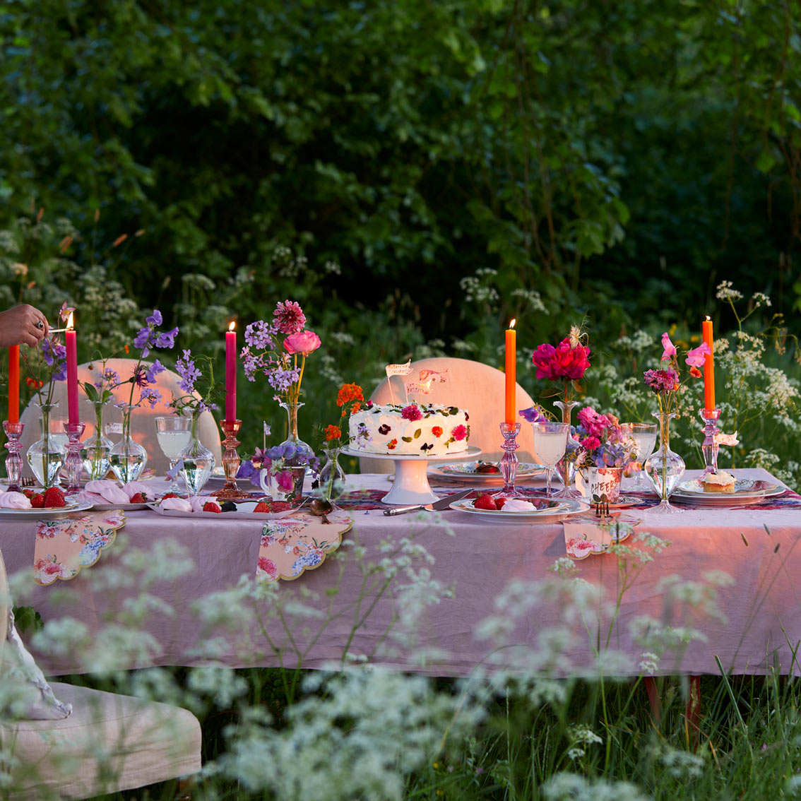 Velas internas de cena rosa, decoración de verano