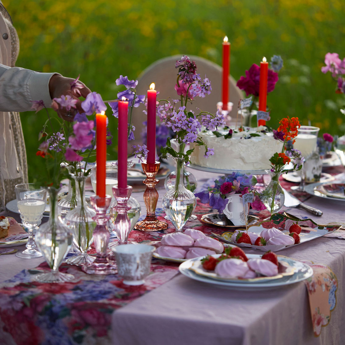 Velas internas de cena rosa, decoración de verano